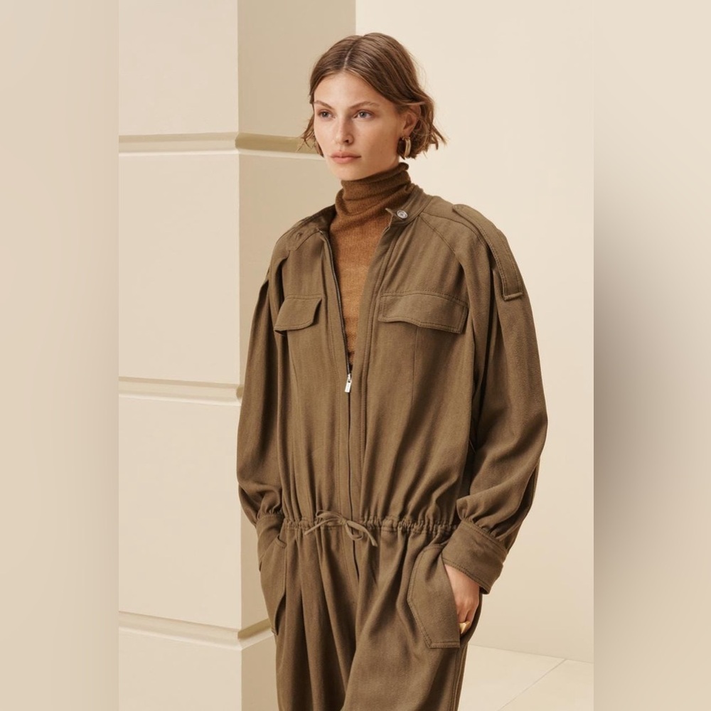 NWOT Zara SRPLS Olive Brown Women's Jumpsuit

Jmpst 13
£119.00 - Picture 3 of 10